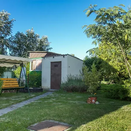 Familia Nyaralo 89 Balatonfenyves